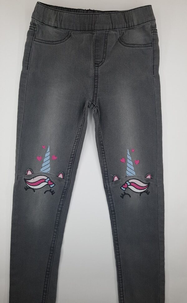 961ab284ec150c689b12a71797a49d54 Kavbojke